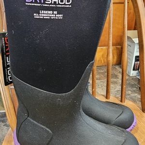 Dryshod mid Ladies boots NWT